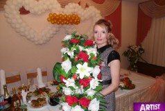 Ведущая Вероника Суручану
