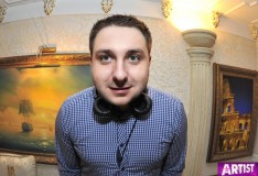 DJ (Vasia) OOPS