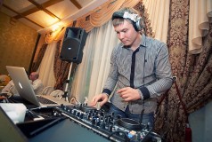 DJ Bond