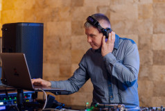 DJ Bond