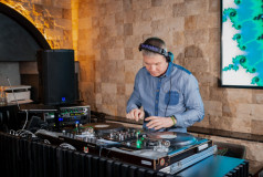 DJ Bond
