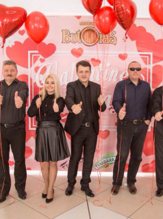 Onyx Band