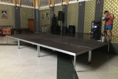 Сцена / подиум