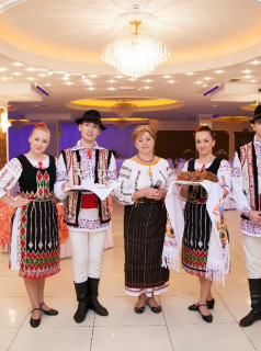 народные танцы на торжества ARTaDance