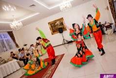 Dansatori pentru ceremoni Efros Adriana
