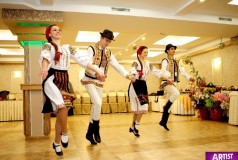 Dansatori pentru ceremoni Efros Adriana