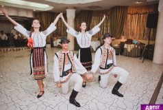 Dansatori pentru ceremoni Efros Adriana