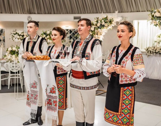 Танцевальный Aнсамбль "Жок Буковинян"