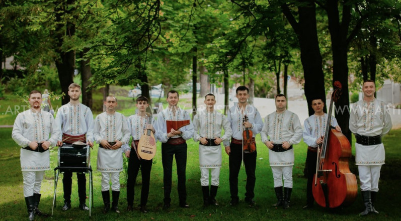 Вокально-инструментальный ансамбль народных песен