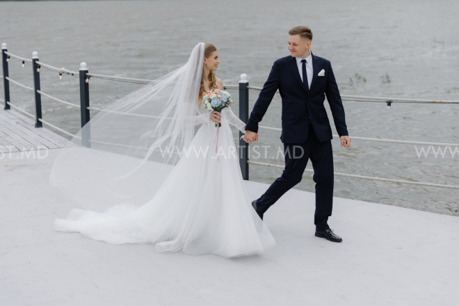 Грати Николай