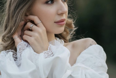 Юлия Лавренко