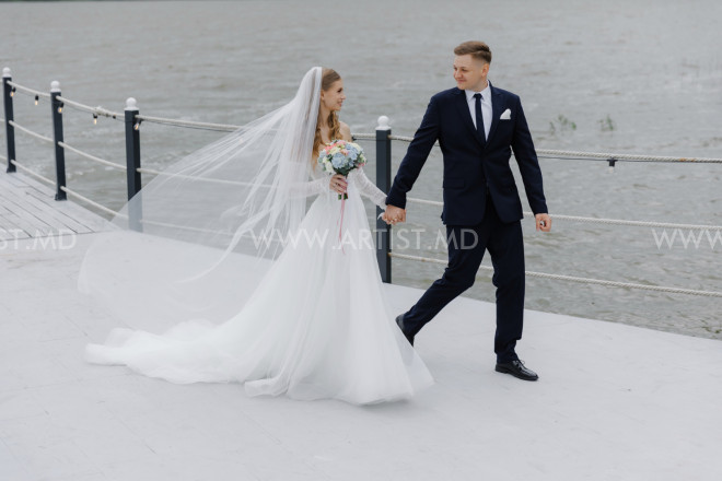 Грати Николай