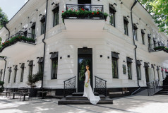 Грати Николай