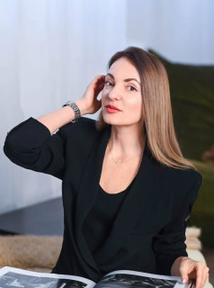 Елена Соник
