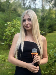 Exclusive Ведущие